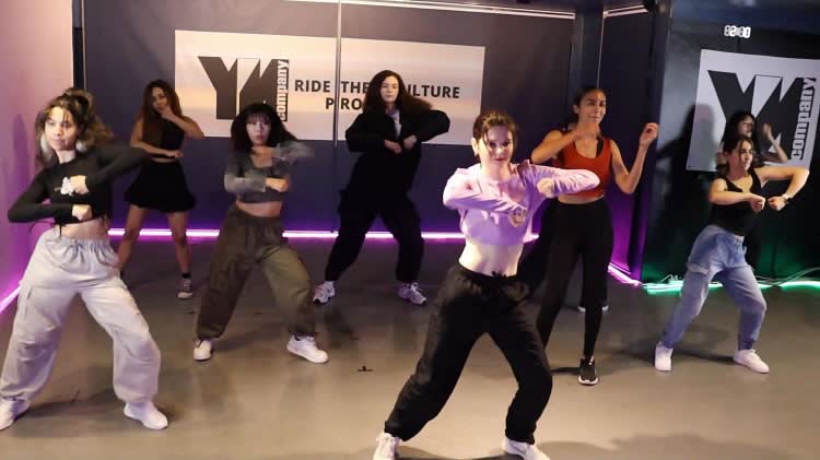 [首尔] 在江南学习K-POP舞蹈课堂+视频拍摄