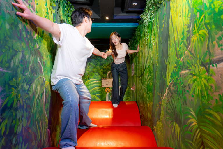 [Seoul Insadong] Indoor Unique Experience Dynamic Maze Discount Ticket