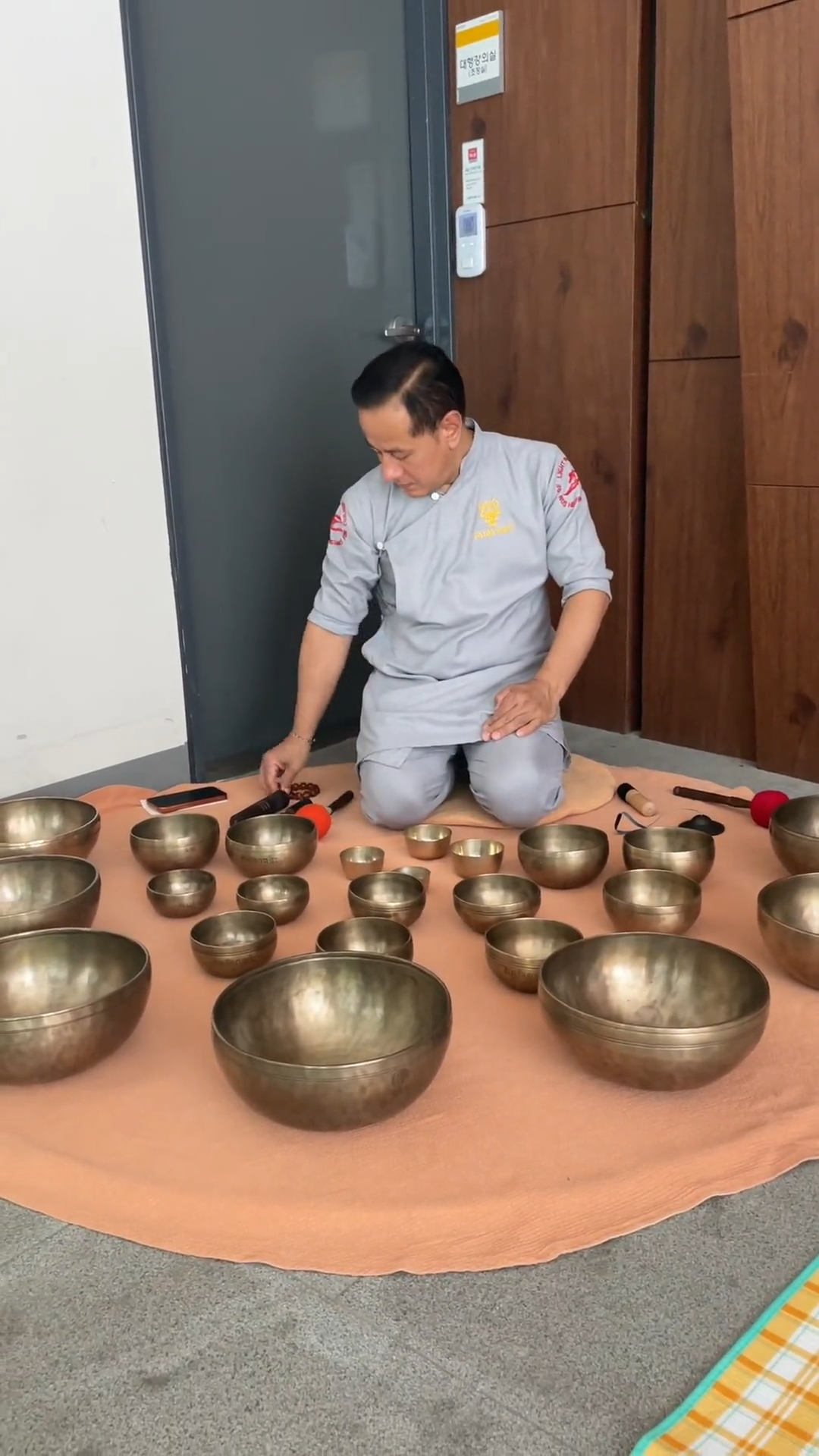  颂钵冥想与奉恩寺正念漫步