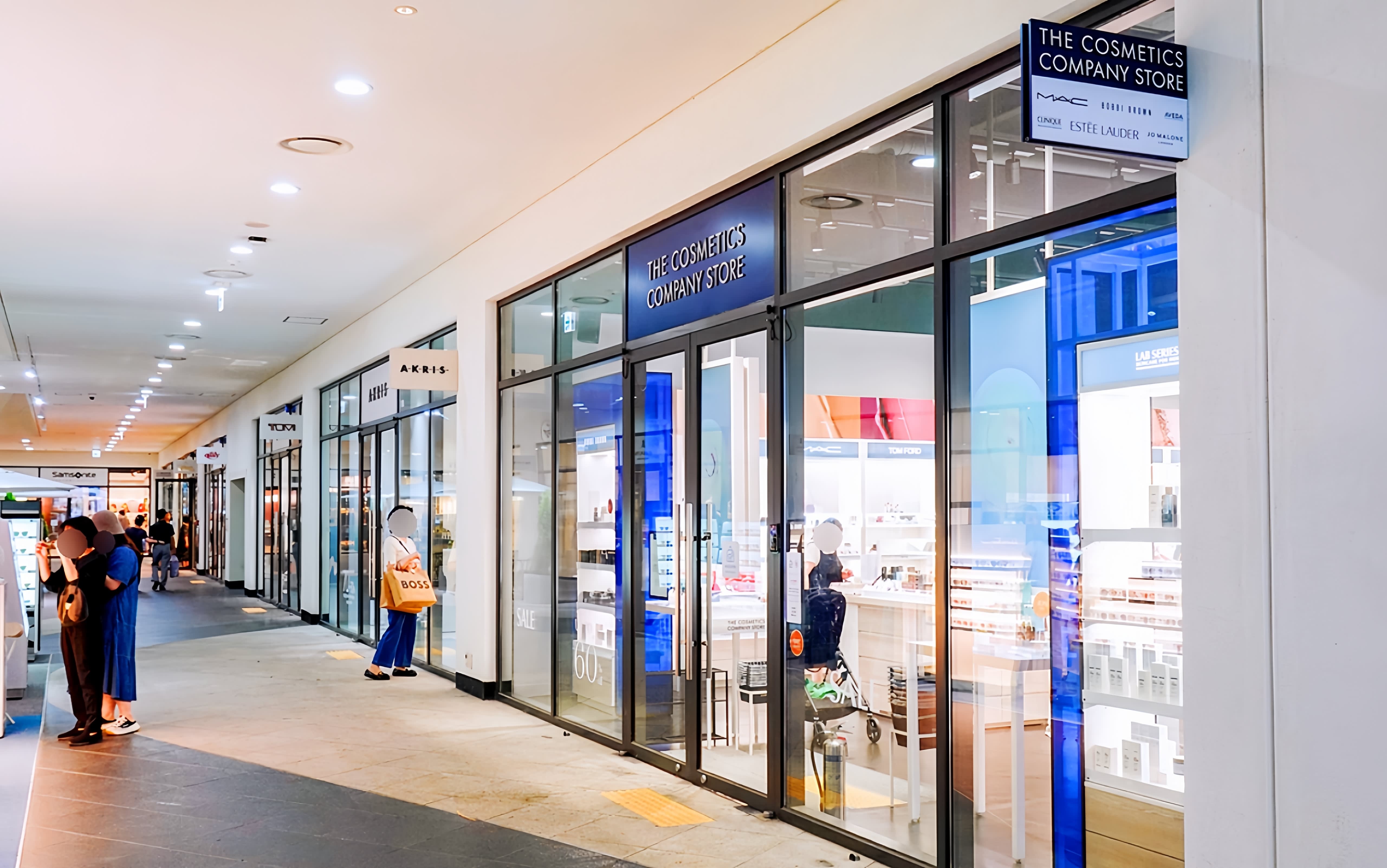 Hyundai Premium Outlet Gimpo + Fireworks Cruise Private Day Tour