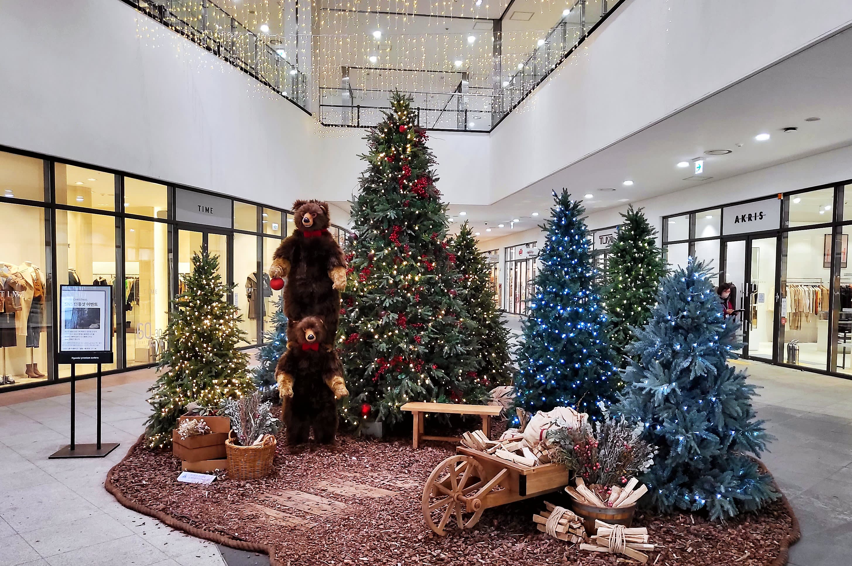 現代プレミアム アウトレット金浦＋花火クルーズ プライベート・デイ・ツアー