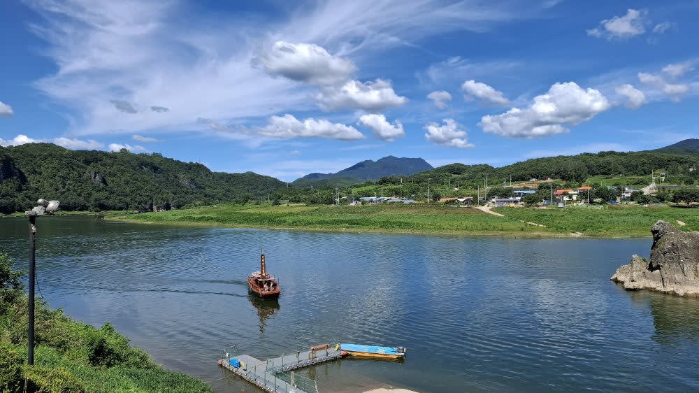 [忠清道] 救仁寺＋温達洞窟＋島潭三峰 1日ツアー