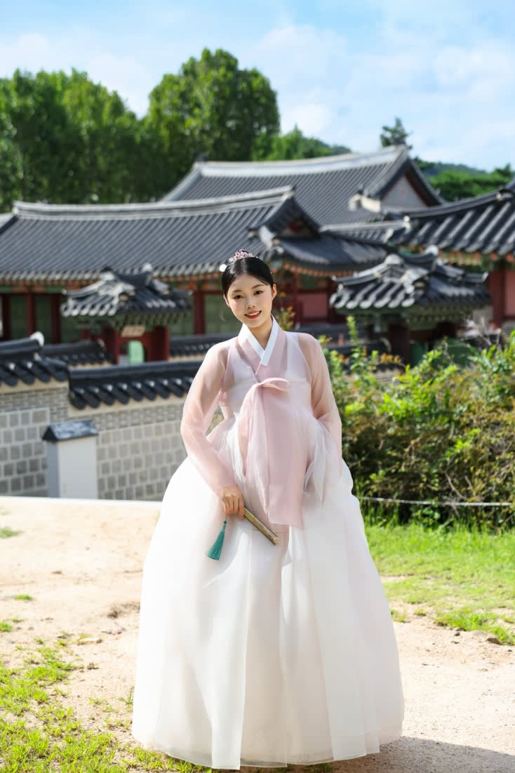 Hanbok-Inspired Korean Makeup + Personal Color Analysis Before Makeup