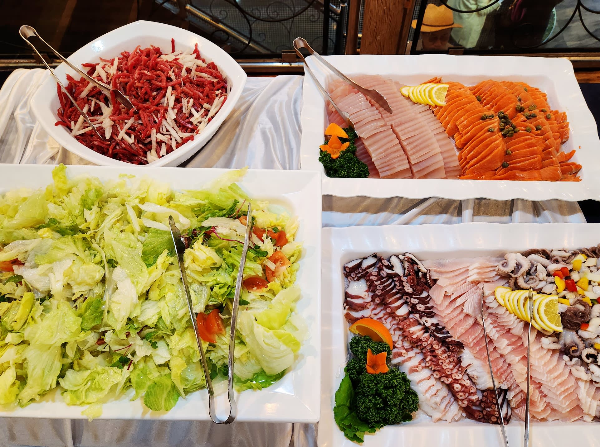 現代プレミアム アウトレット金浦＋花火クルーズ プライベート・デイ・ツアー