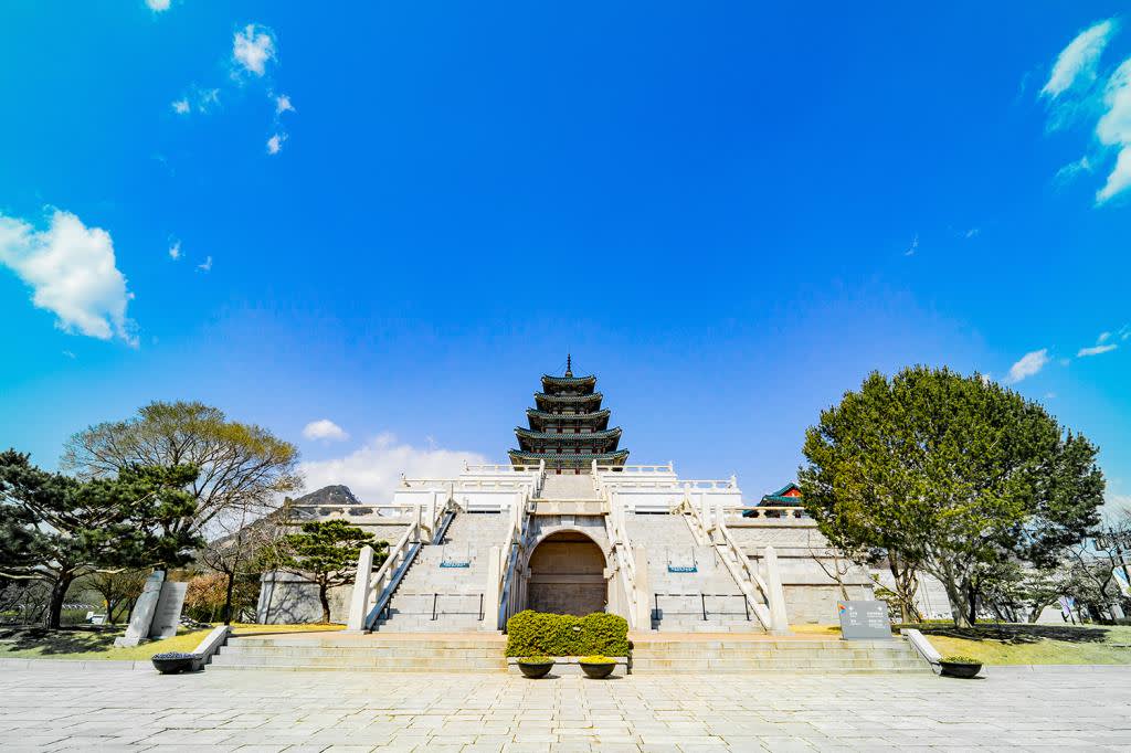 [首尔] 全日饮食&城市游（景福宫+广场市场+南山韩屋村+N首尔塔