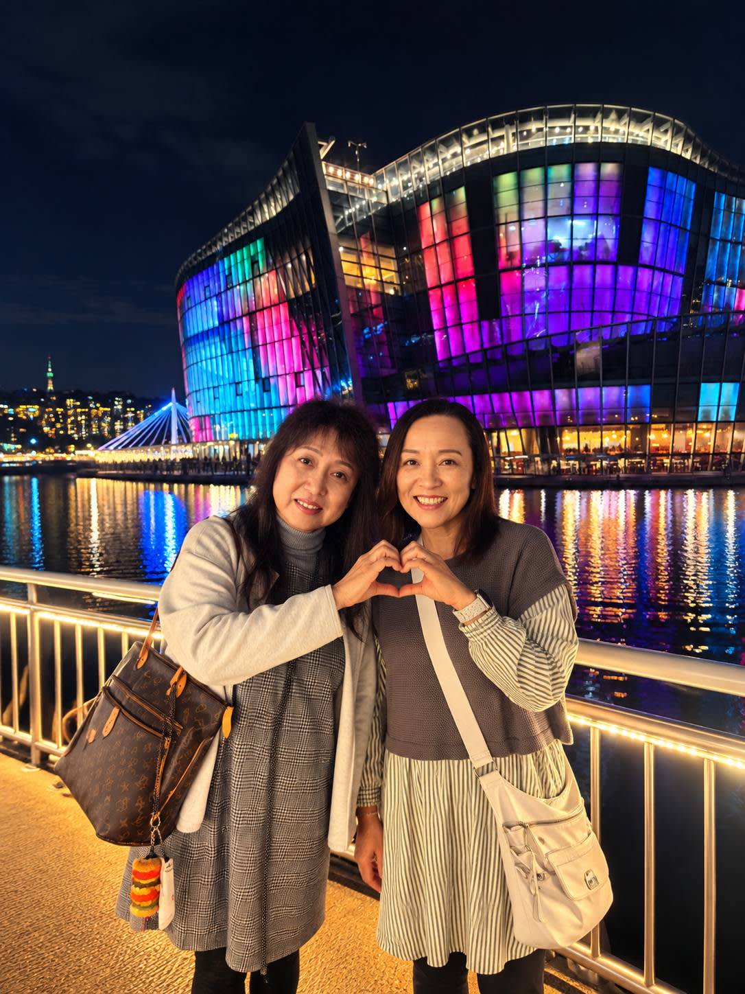 [私人包车游] 韩国抵达当晚即可参加！首尔观光必去的人气夜景景点之旅【汉江公园喷泉秀、三光岛、光化门广场、东大门】