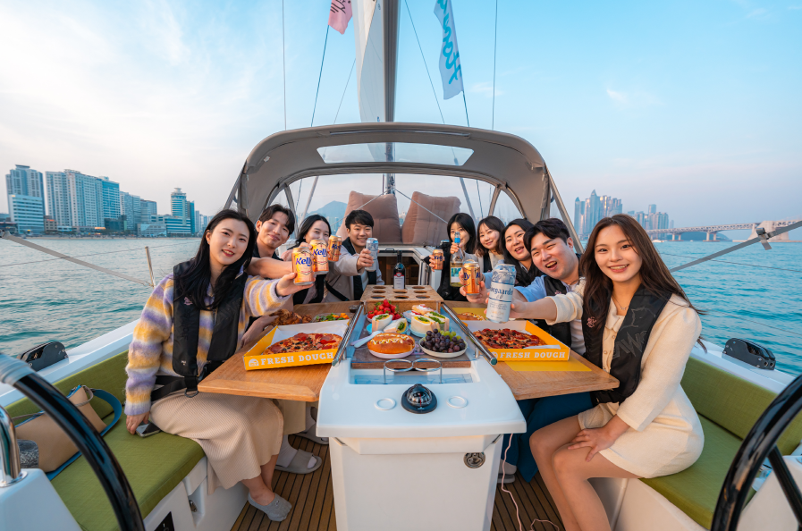 [Busan] Private Music Sailing for Families and Friends