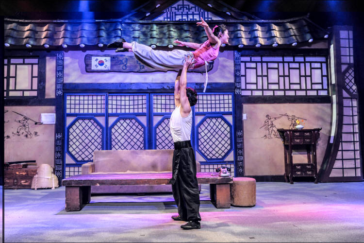 [首尔] 滑稽功夫艺术表演JUMP公演优惠券