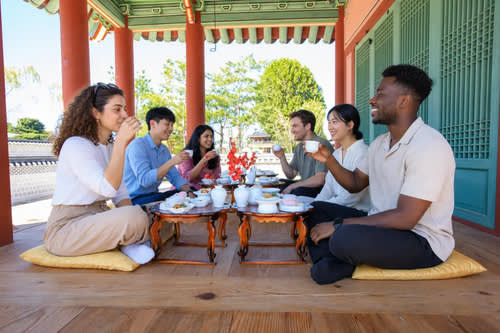 [Suwon Hwaseong Festival] Jeongjo's Dasobangwa - Palace Tea and Sweets Experience for Foreigners (10/5-11)