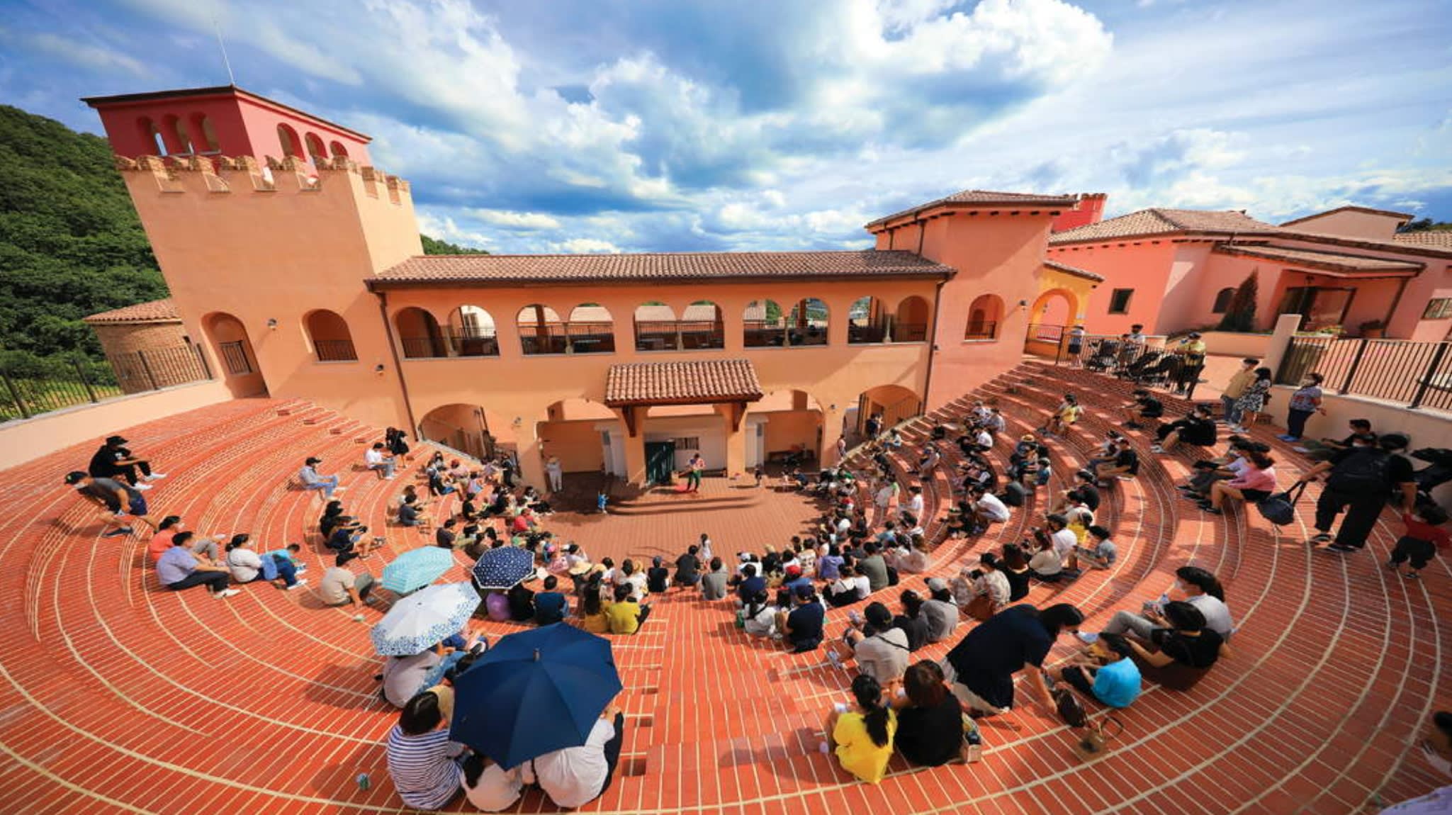 Petite France Or Italian Village + BBQ + Samaksan Cable Car Day Tour