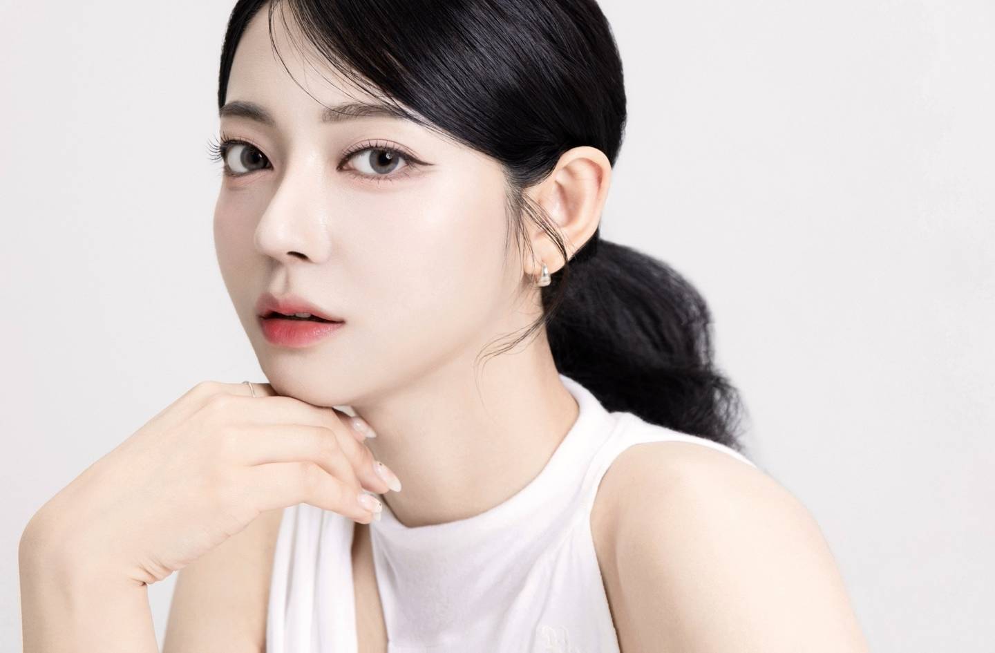 [首尔] 弘大 iimi 发型 & 彩妆 体验