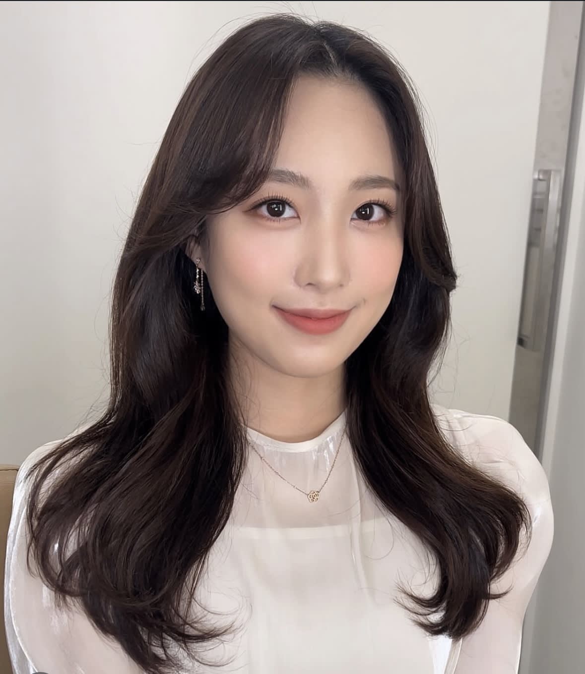 [首尔] 弘大 iimi 发型 & 彩妆 体验