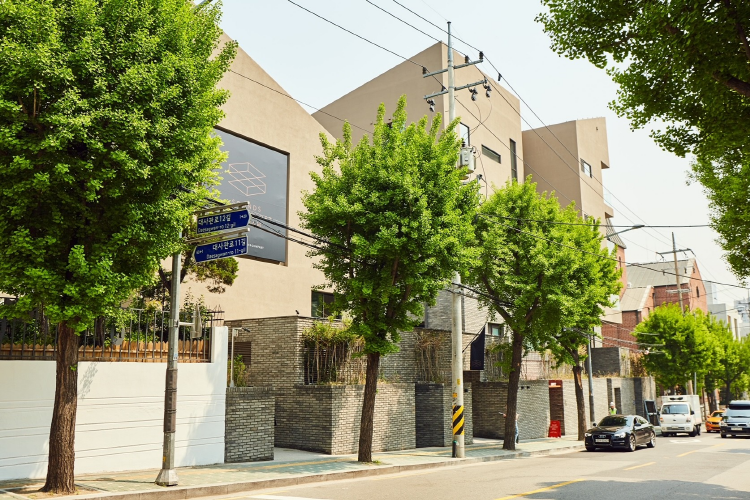 [首尔] 豪华高级K发型&彩妆Comme Nana bien汉南店