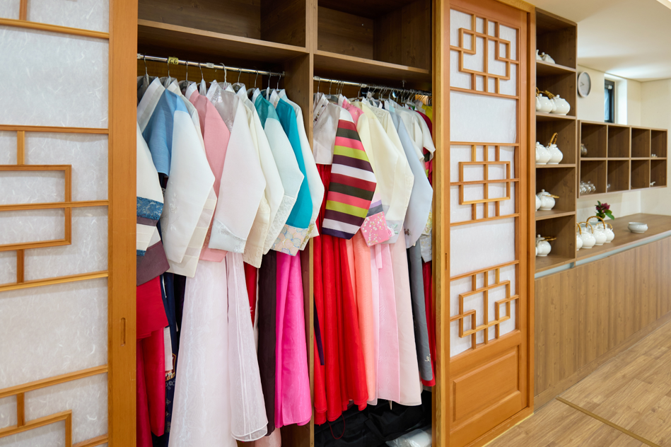 [Daegu] Mindful Korean Tea Ceremony & Hanbok Experience