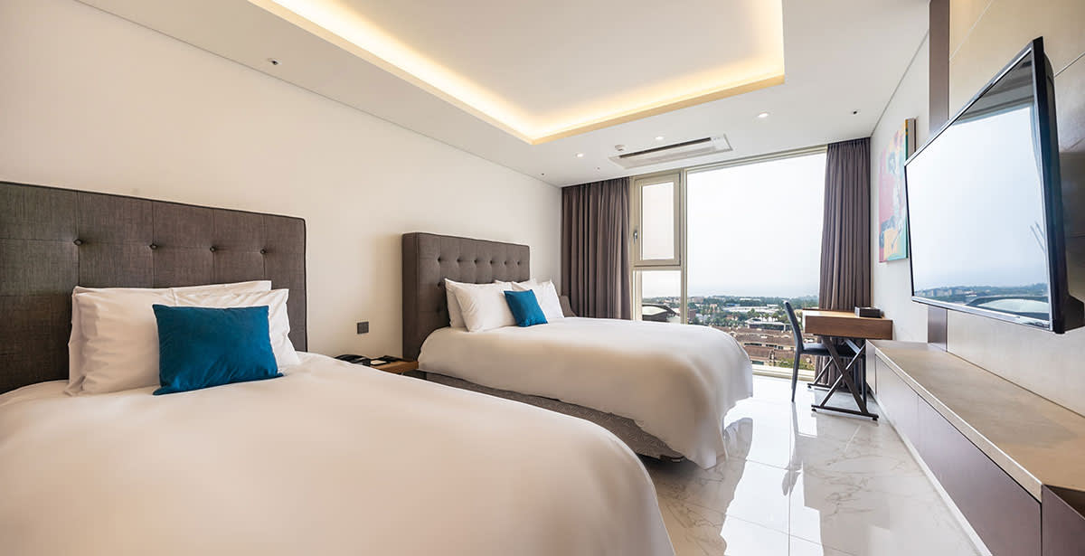 [Play & Stay] トレイルランニング - TransJeju by UTMB