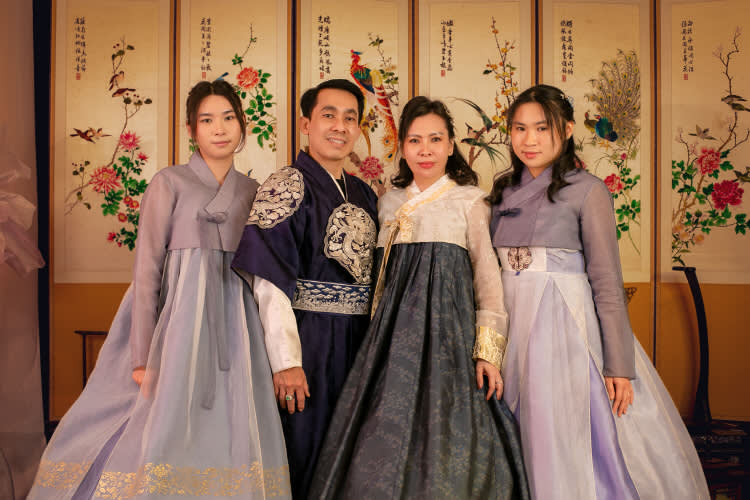 ★HALLYU K-PASS★ [50% OFF] [Seoul] Like a character of K-drama! Indoor Studio Hanbok Photo shooting Experience