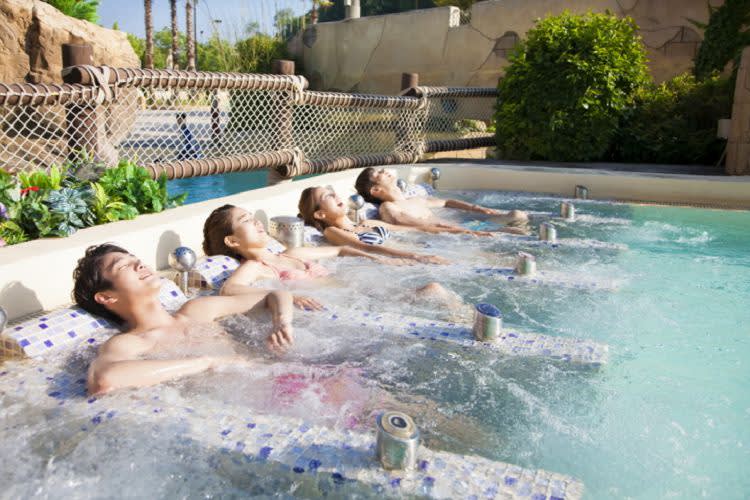 [Caribbean Bay] Day Pass Discount Ticket (Foreigners ONLY)