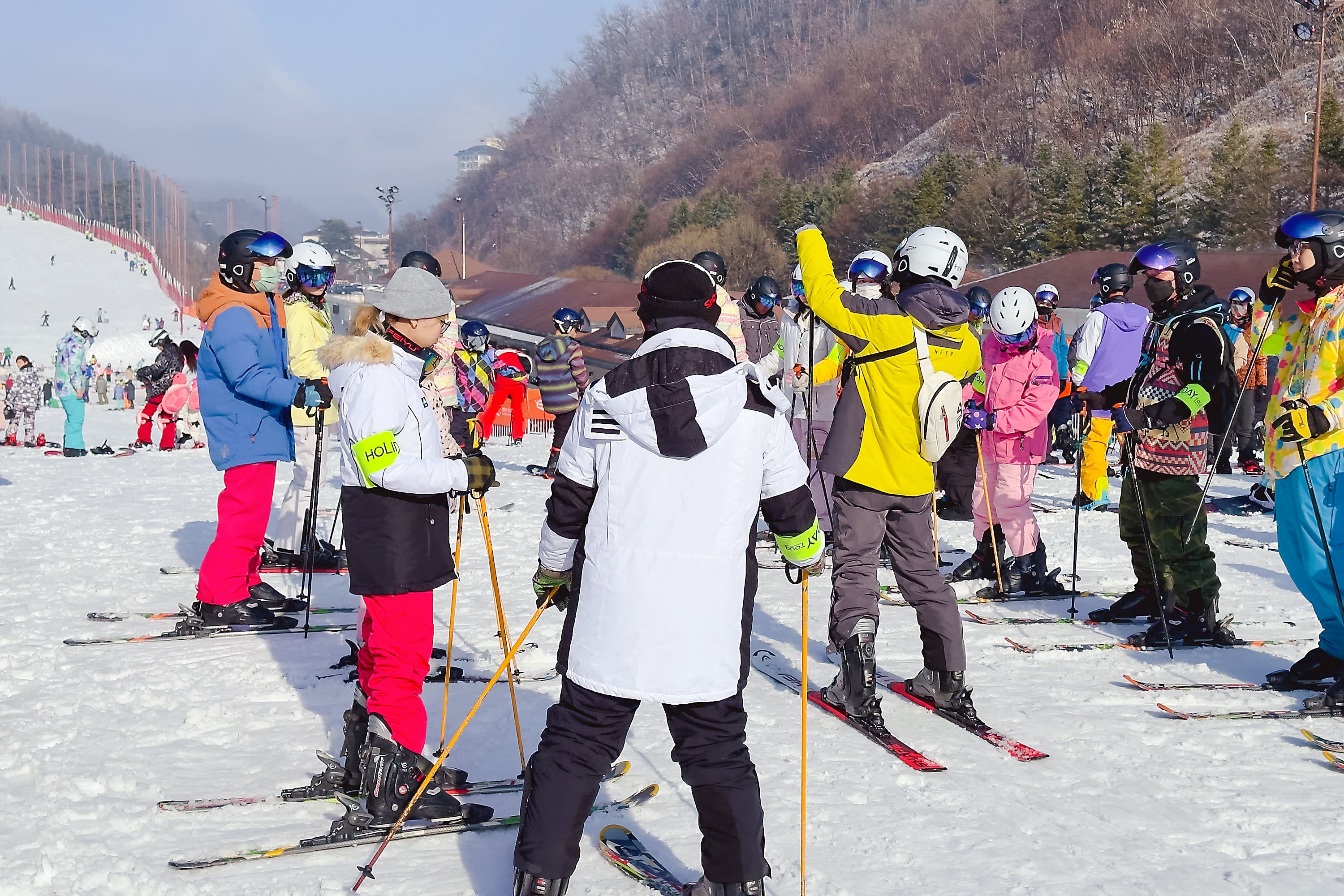 Premium Ski Day Tour : Elysian Gangchon - Intermediate Ski Full Package(include Goggles+Helmet+Gloves)