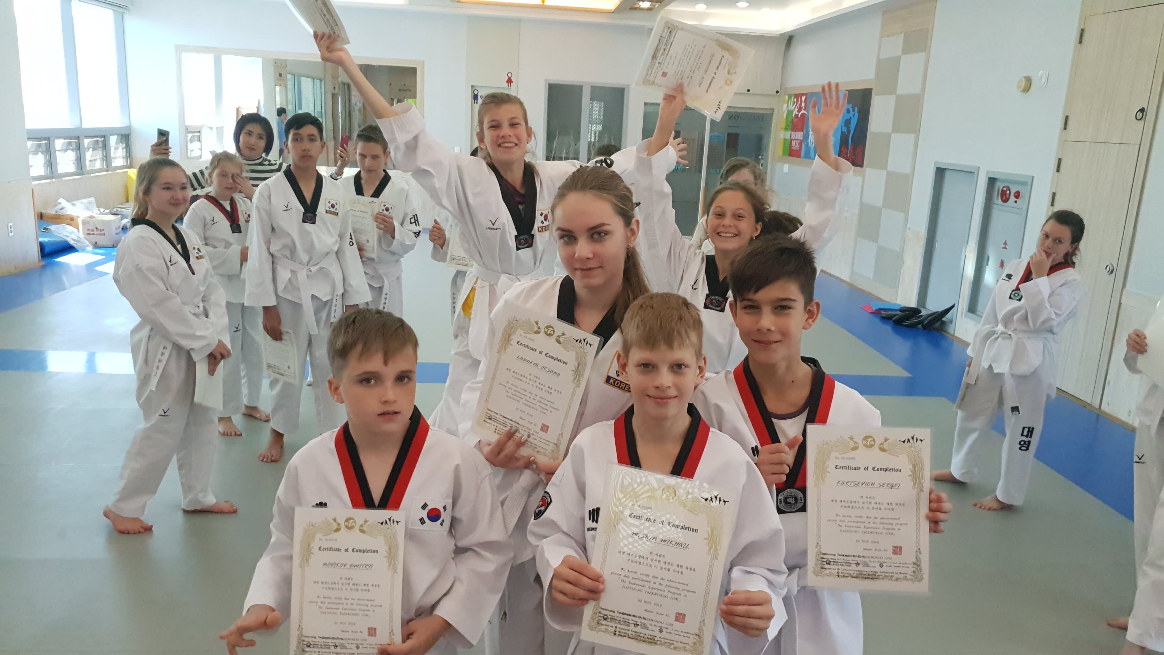 [Busan] One-Day Taekwondo Cultural Experience with Traditional Uniform for Foreigners