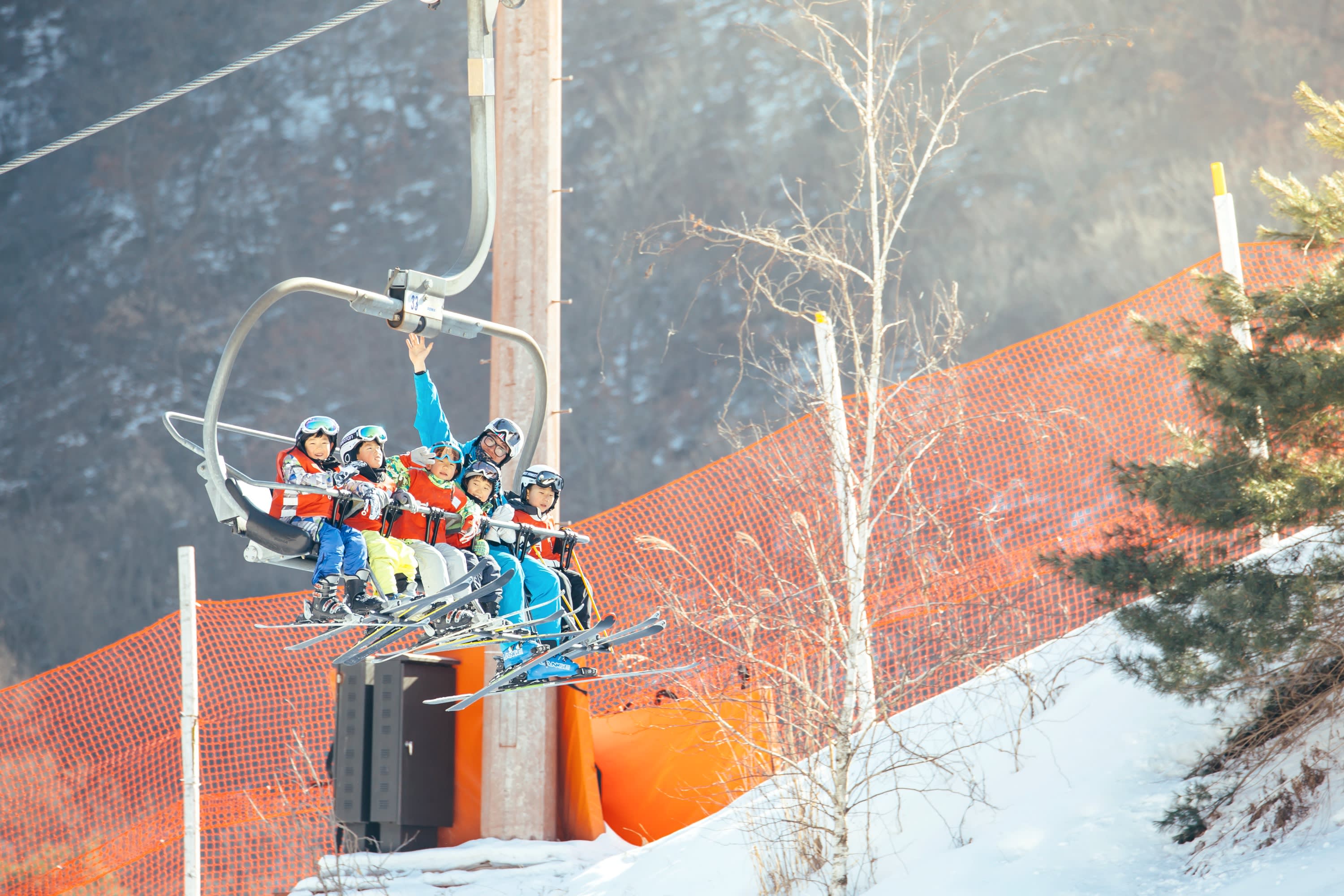 NOT USE - Elysian Ski Day Tour from Seoul  (Ski Clothing +Ski gear +Moving Walk+ Lift+ Basic Ski Lesson)