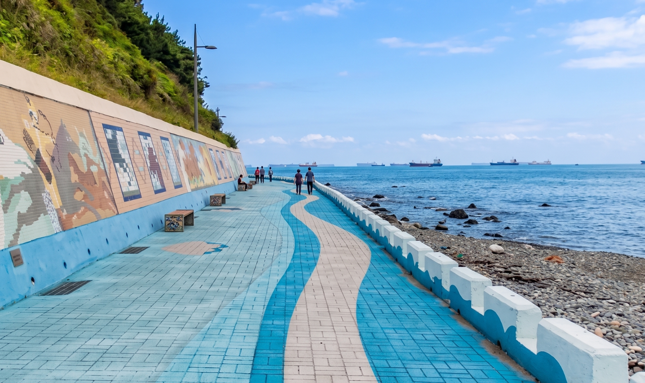 Busan K-Drama Movie and TV Filming Locations Half-Day Tour [Morning]