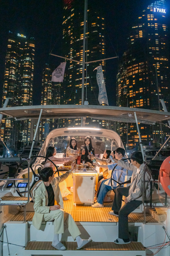 [Busan] Private Music Sailing for Families and Friends