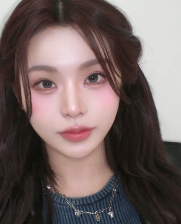 [Seoul] BLUEHOUR Korean Idol Makeup Experience & Class in Hongdae