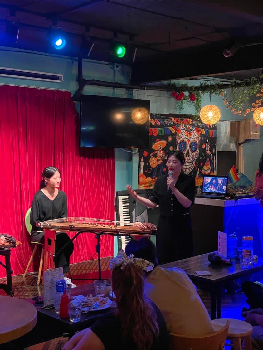 [首尔] 首尔的明星们: 与当地及海外艺人一起的 Open Mic