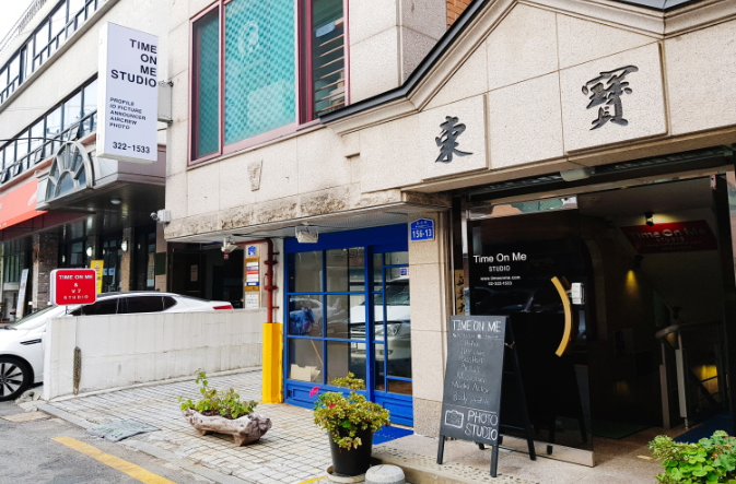 [Seoul Hongdae] Hongdae Photo Studio 'ID Photo' Experience