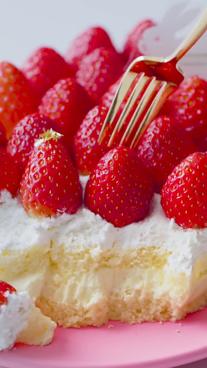 韓国カフェ いちごスイーツ特集🍓 | NOL World (interpark global)